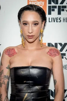 Мела Мёрдер